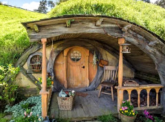Il nuovo villaggio Hobbit nei Carpazi